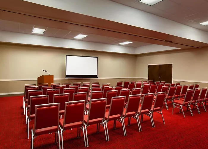 Four Points By Sheraton South Mountain Hotel